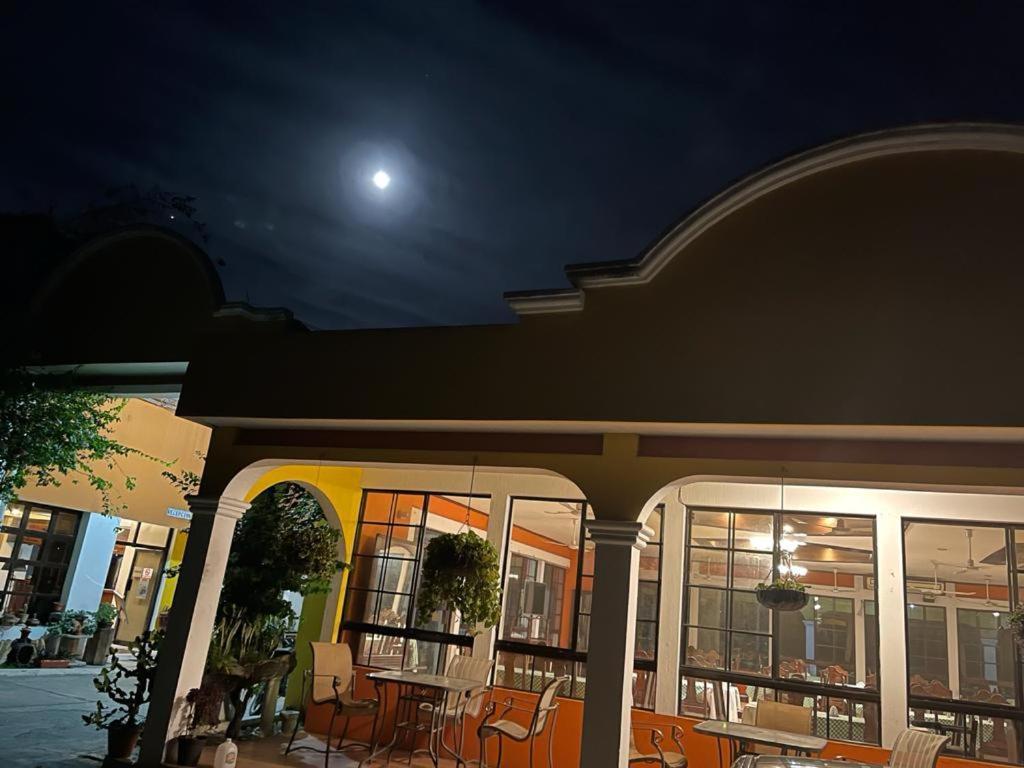 Hotel Pasabien Huite Екстериор снимка