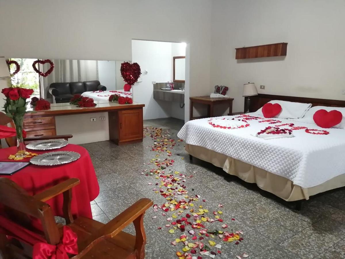 Hotel Pasabien Huite Екстериор снимка