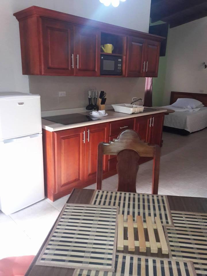 Hotel Pasabien Huite Екстериор снимка